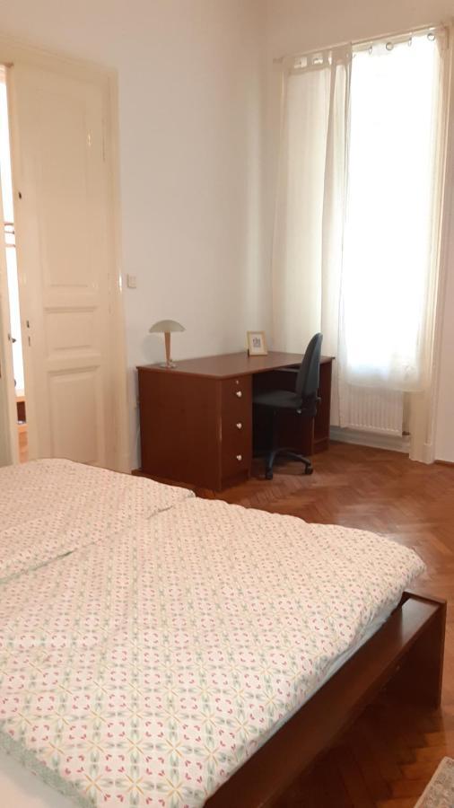 Citypark Classic Downtown Apartment Budapeste Exterior foto